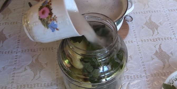 добавляем заливку в банку