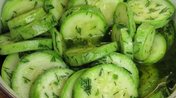 Кабачки по-корейски кружками