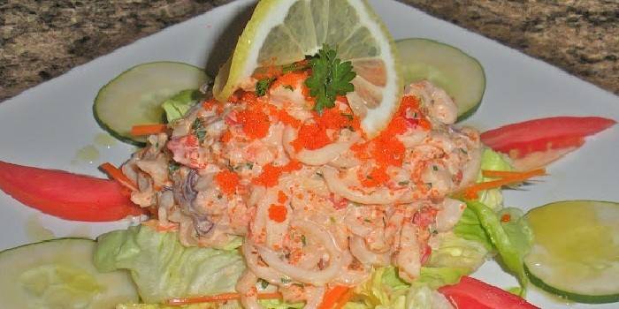 Микс из морепродуктов и овощей