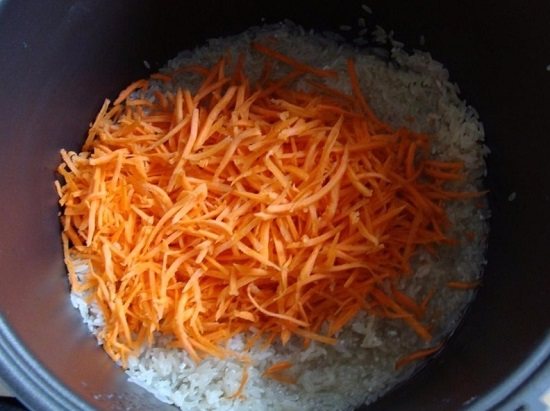 нашинкованную морковь