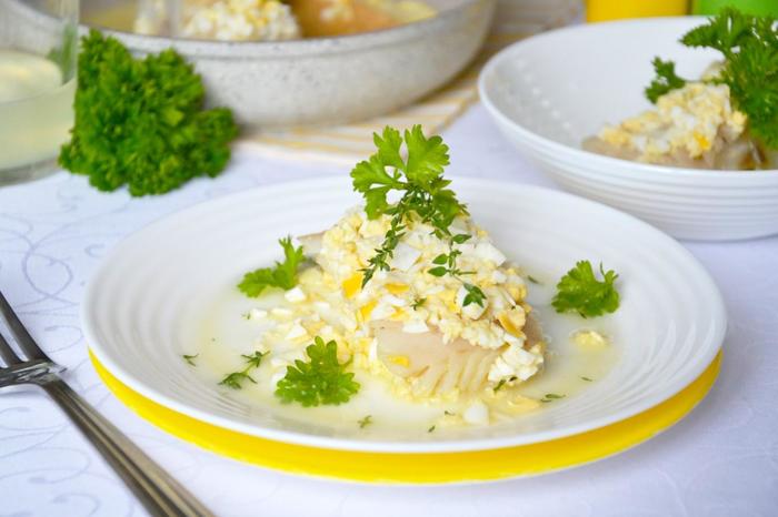 Рыба по-польски с яйцом. Рецепт в духовке, мультиварке, как в детском саду. Приготовление пошагово с фото