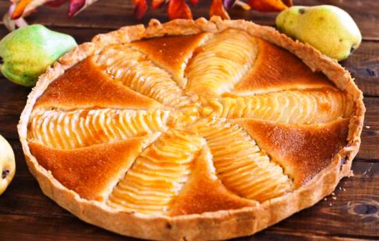 Шарлотка с грушами – очень сочный пирог! Рецепты разных шарлоток с грушами для душевного чаепития